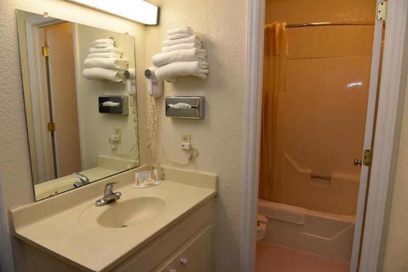 فندق Econo Lodge Cherry Point