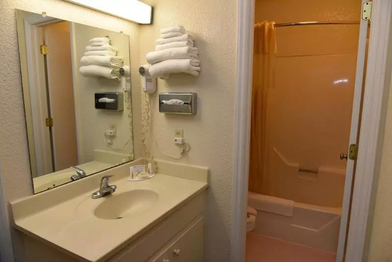 호텔 Econo Lodge Cherry Point