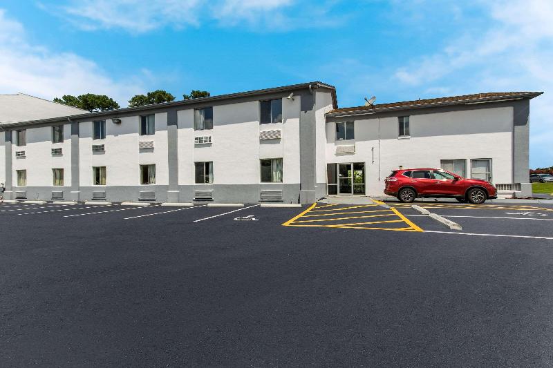 فندق Econo Lodge Cherry Point