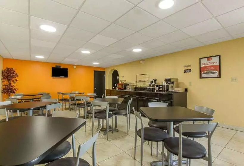 Отель Econo Lodge Fort Knox