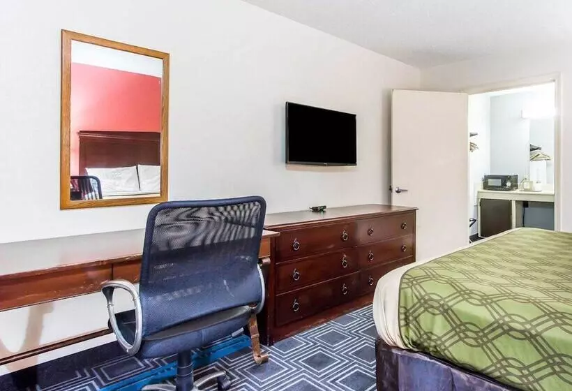 בית מלון כפרי Econo Lodge Lanett