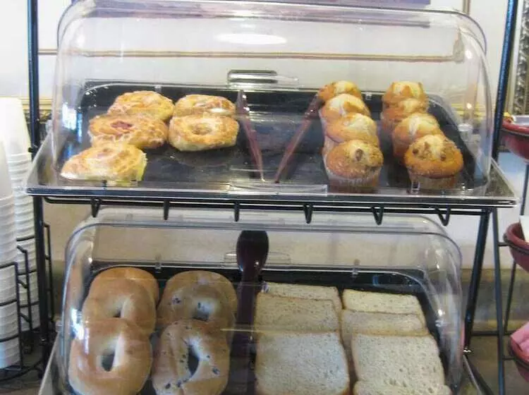 هتل Executive Inn And Suites Jackson