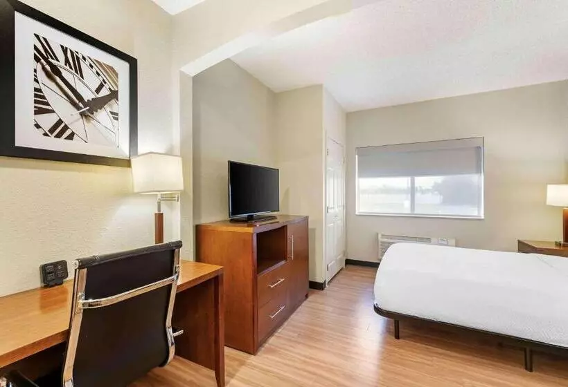 هتل Extended Stay America Suites Buffalo Airport