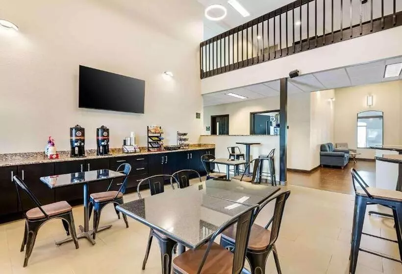 هتل Extended Stay America Suites Buffalo Airport