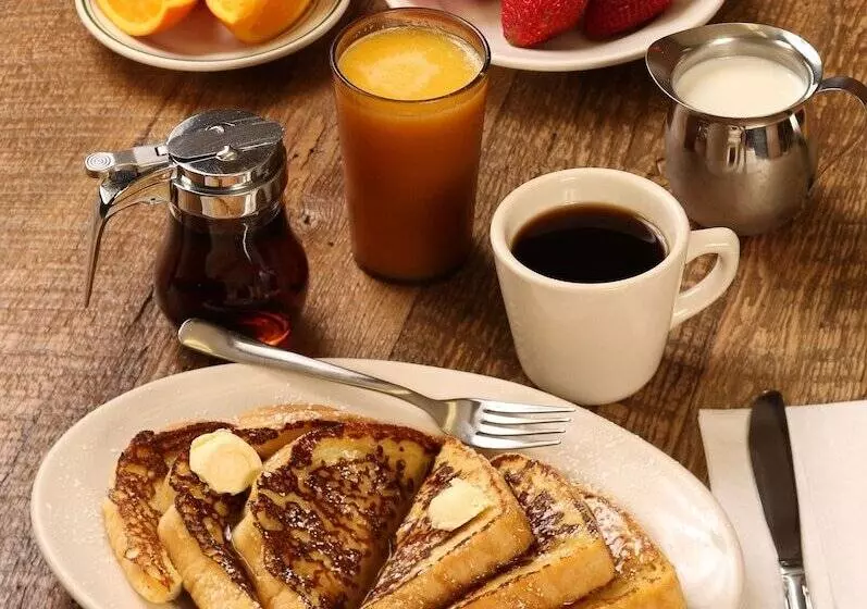 ホテル Four Points By Sheraton Allentown Lehigh Valley