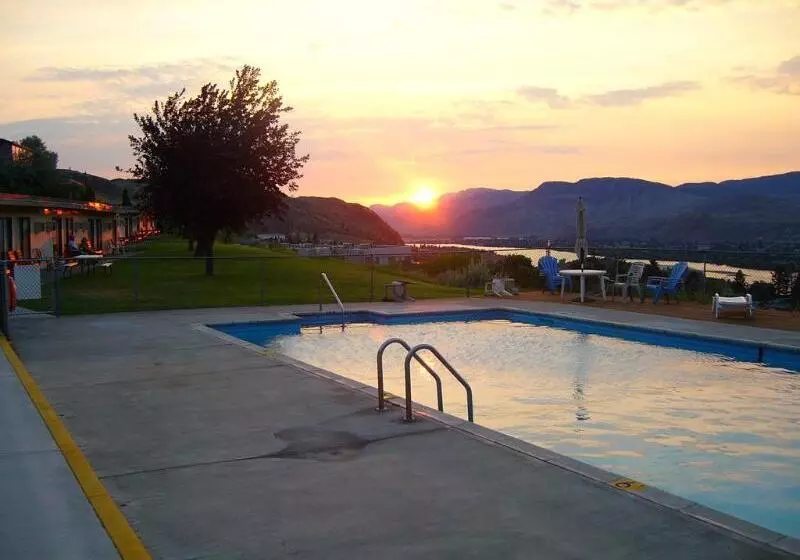 호텔 Hospitality Inn