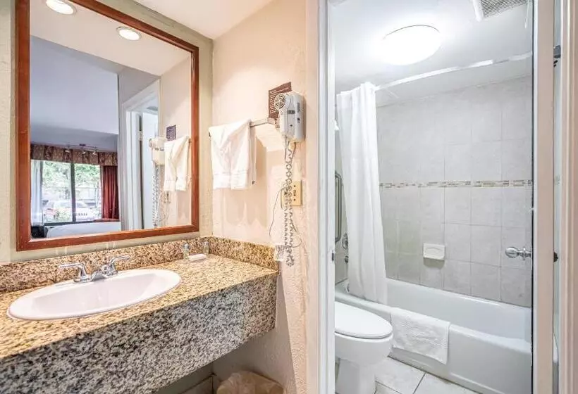 Отель Hotolos Hollywood