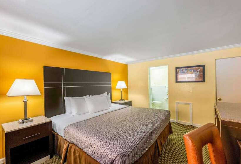 فندق Econo Lodge Beach And Boardwalk