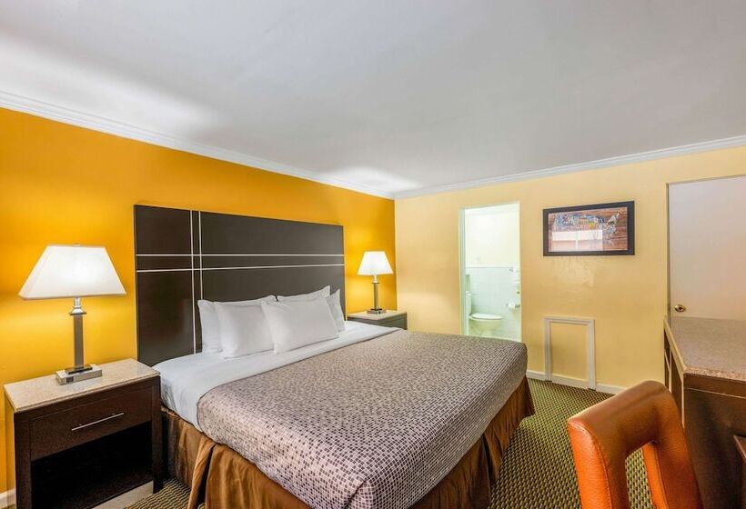 فندق Econo Lodge Beach And Boardwalk