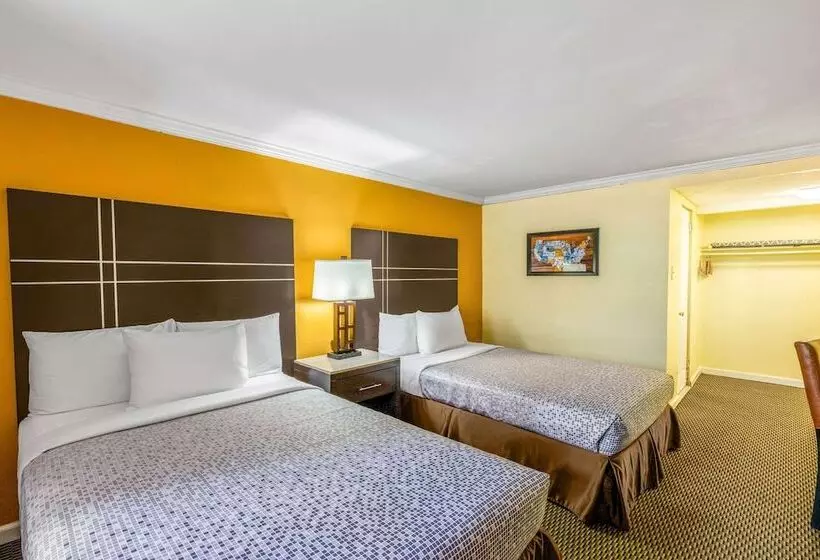 בית מלון כפרי Econo Lodge Beach And Boardwalk