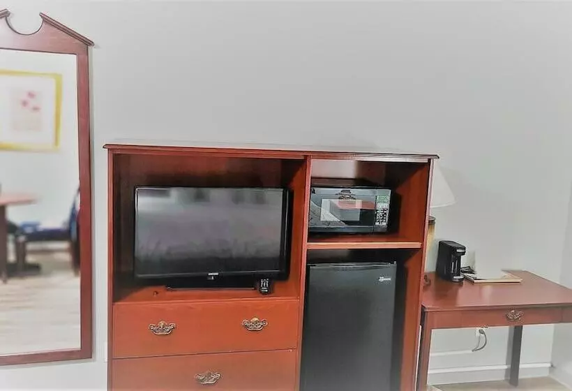 בית מלון כפרי Rancho San Diego Inn & Suites