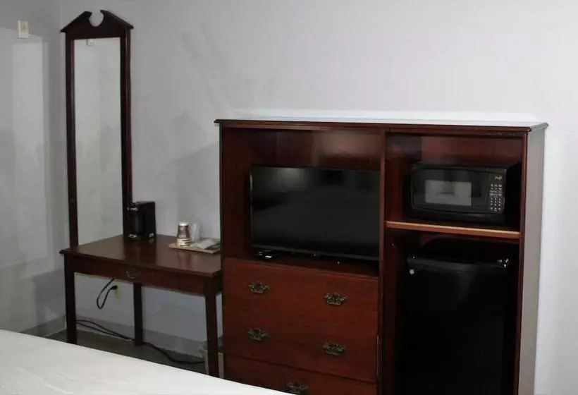 בית מלון כפרי Rancho San Diego Inn & Suites