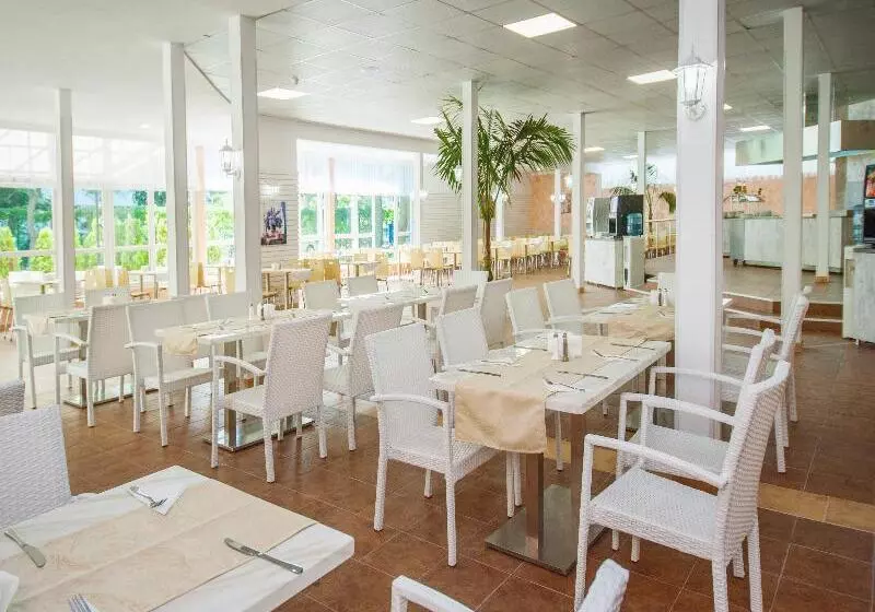 酒店 Riva   All Inclusive