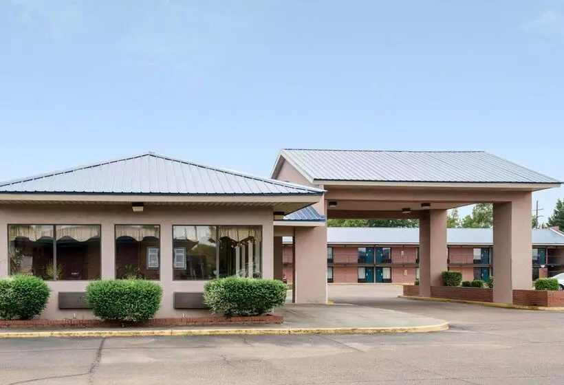 Motel 6 Greenwood, Ms
