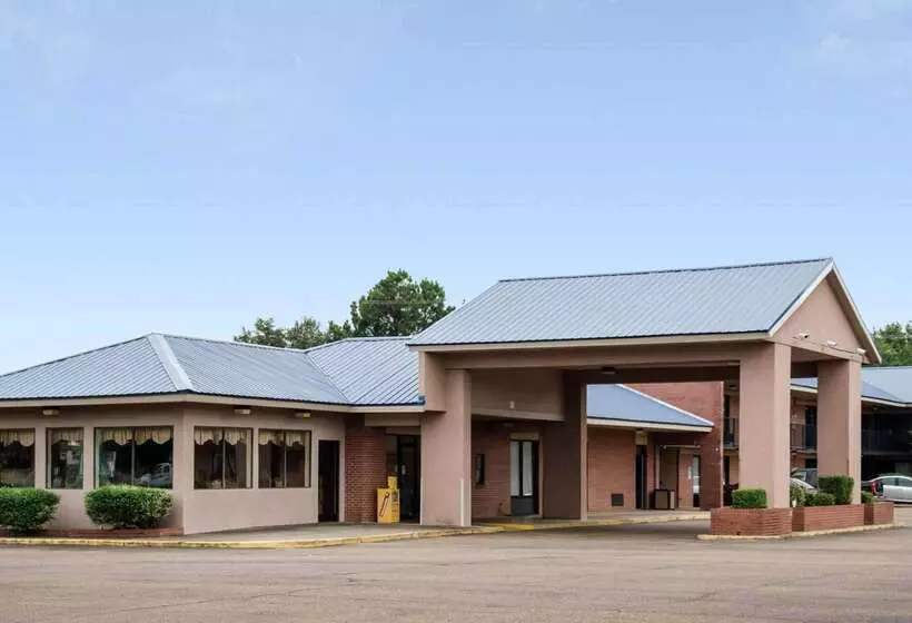 Motel 6 Greenwood, Ms
