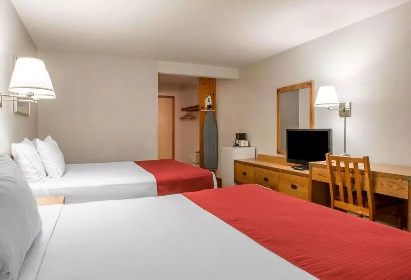 فندق Rodeway Inn