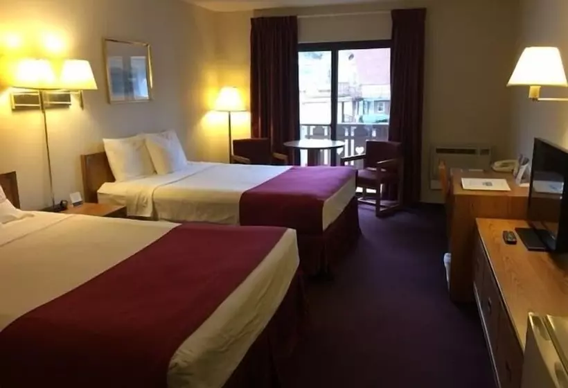 فندق Rodeway Inn