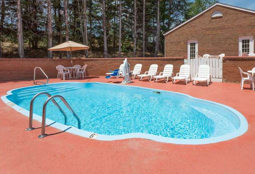 فندق Quality Inn