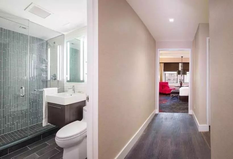 هتل Tuscany By Luxurban