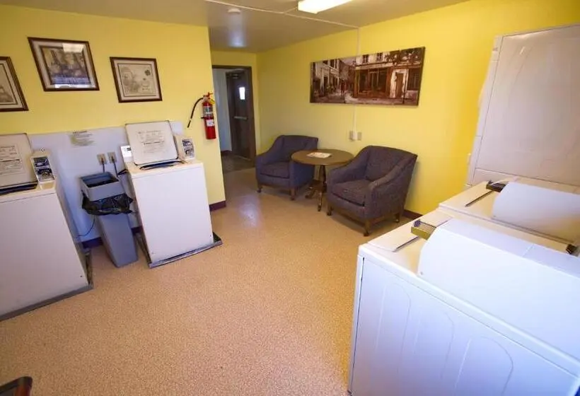هتل Travelodge By Wyndham Elko Nv