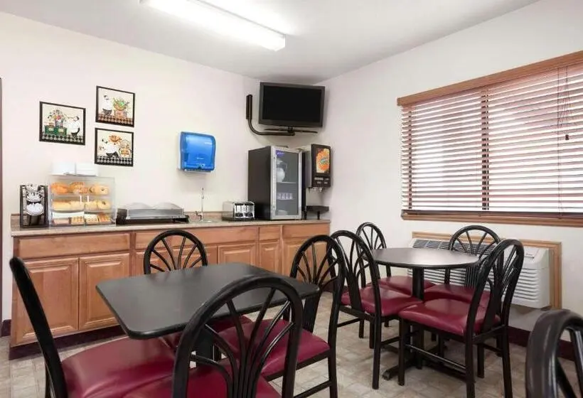 هتل Travelodge By Wyndham Elko Nv