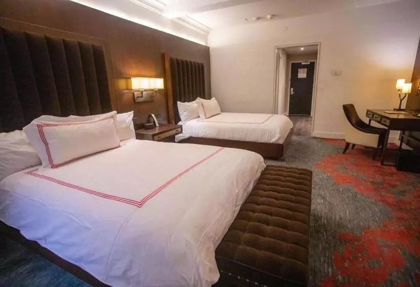 هتل Tuscany By Luxurban