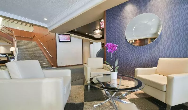 酒店 Universel Montréal