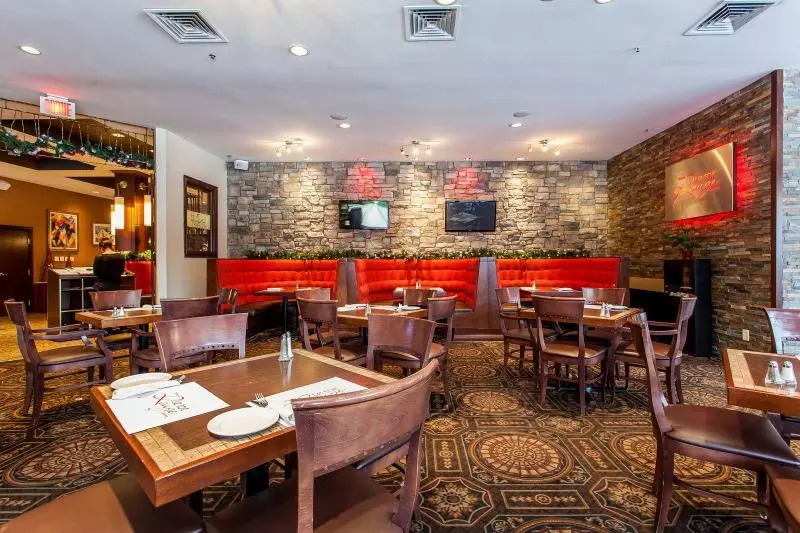 酒店 Universel Montréal