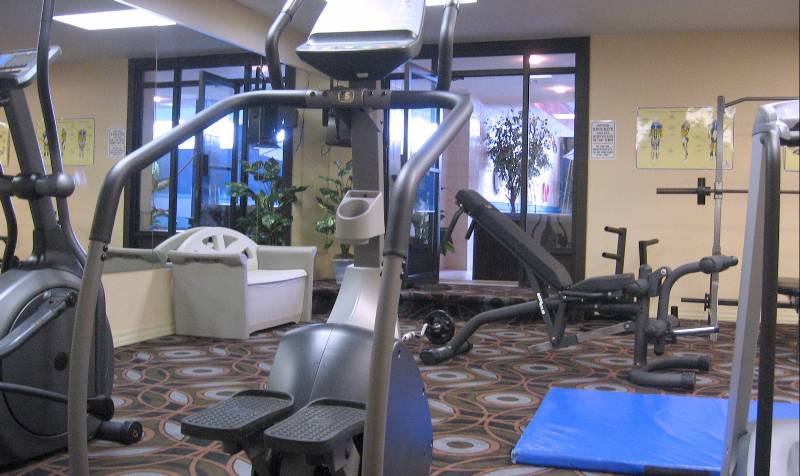 هتل Universel Montréal