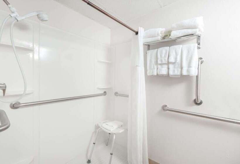 فندق Wyndham Garden Ankeny