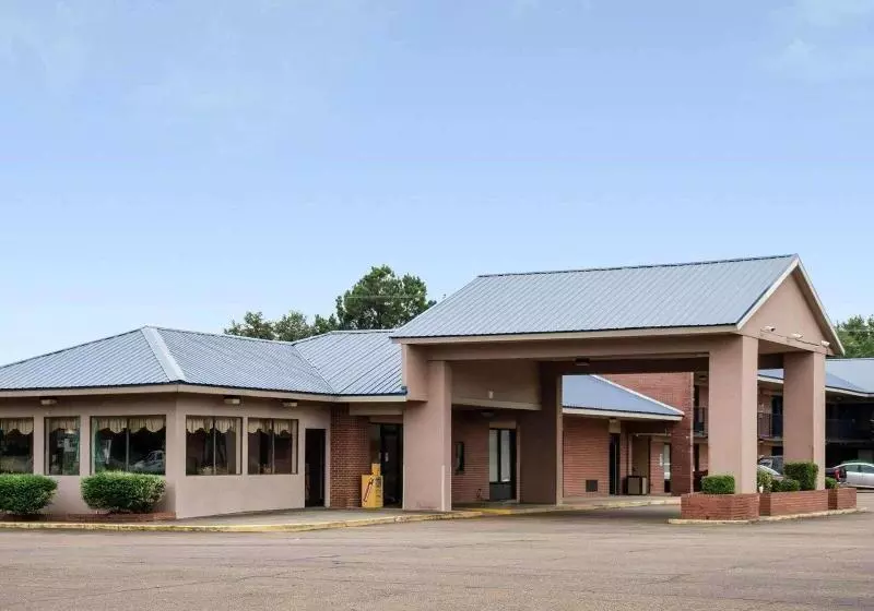 Motel 6 Greenwood, Ms