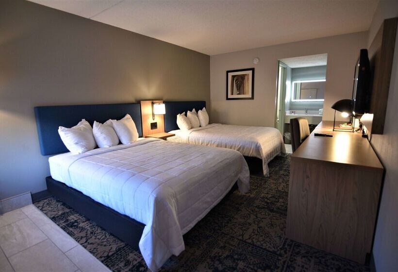 Отель Baymont By Wyndham Pine Grove I 81