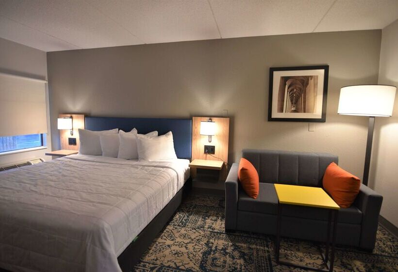 Отель Baymont By Wyndham Pine Grove I 81