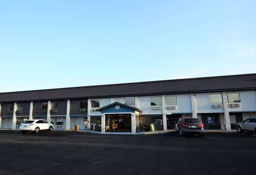 호텔 Baymont By Wyndham Pine Grove I 81