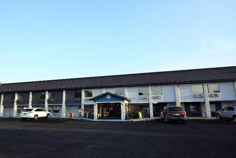 호텔 Baymont By Wyndham Pine Grove I 81