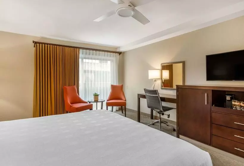 호텔 Best Western Plus Monterey Inn