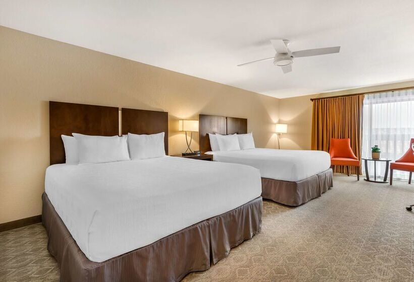 هتل Best Western Plus Monterey Inn