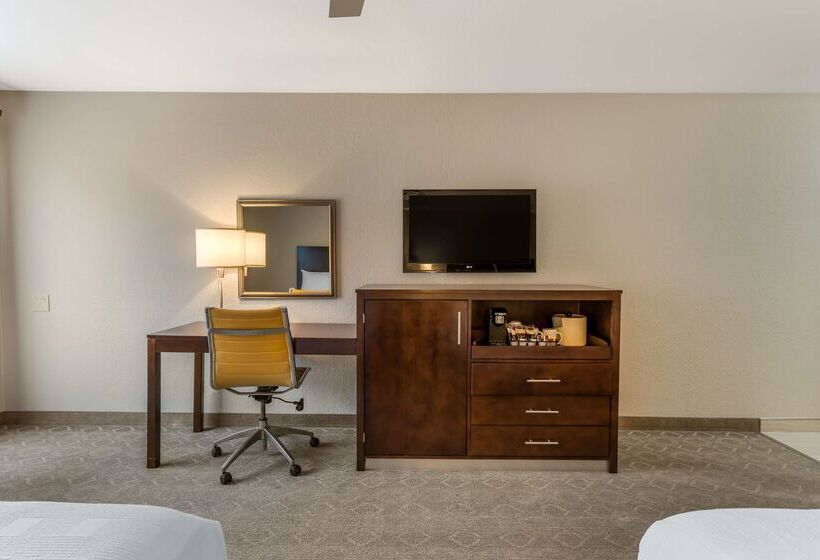 هتل Best Western Plus Monterey Inn