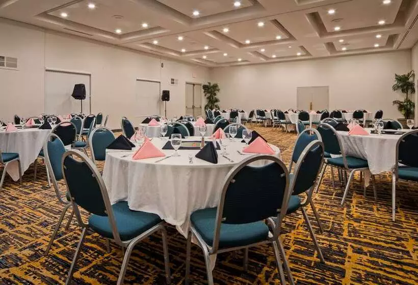 Best Western Posada Royale Hotel & Suites