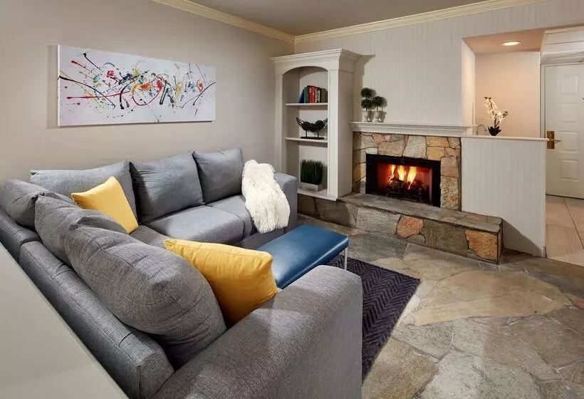 Best Western Posada Royale Hotel & Suites