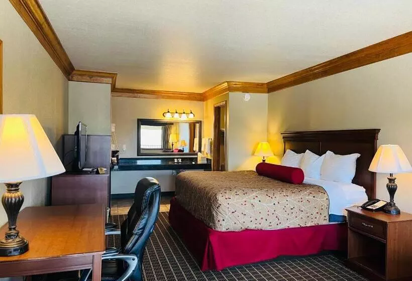 Отель Cattle Country Lodge