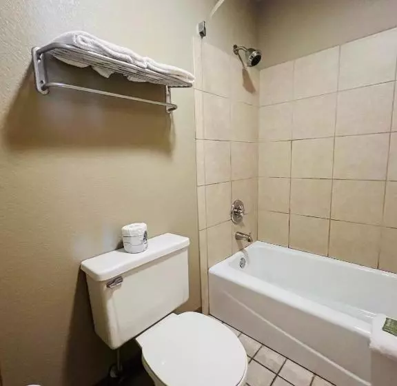 Отель Cattle Country Lodge