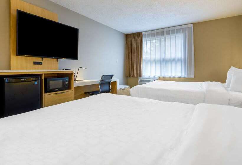 هتل Clarion Pointe Quebec Airport