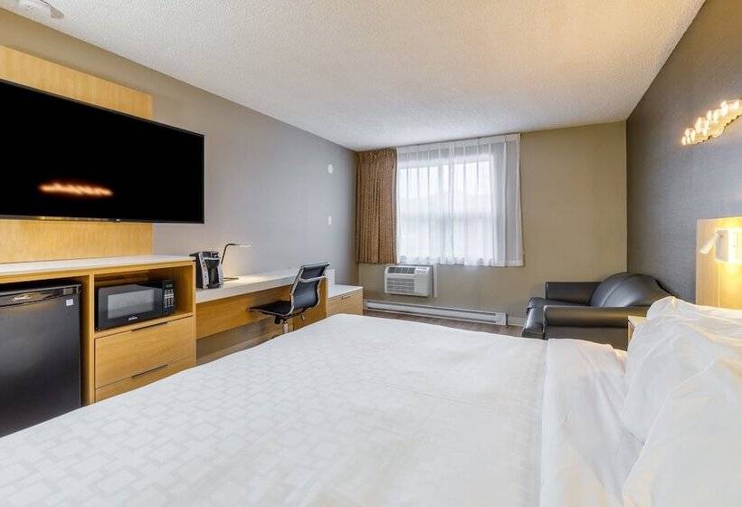 هتل Clarion Pointe Quebec Airport