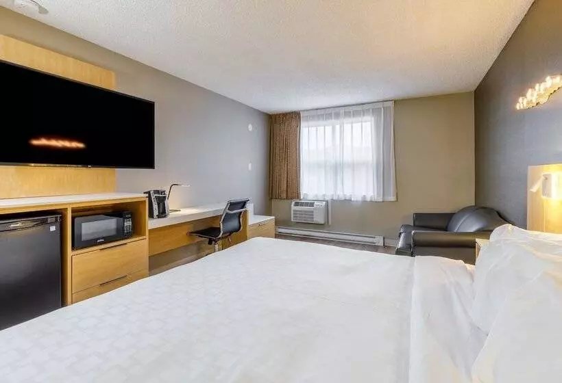 בית מלון כפרי Clarion Pointe Quebec Airport