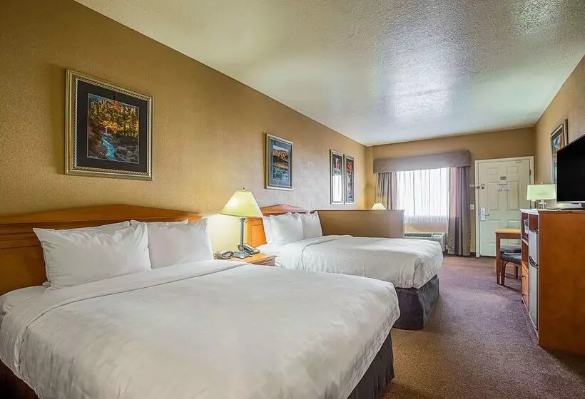 Hotel Clarion Suites St George  Convention Center Area