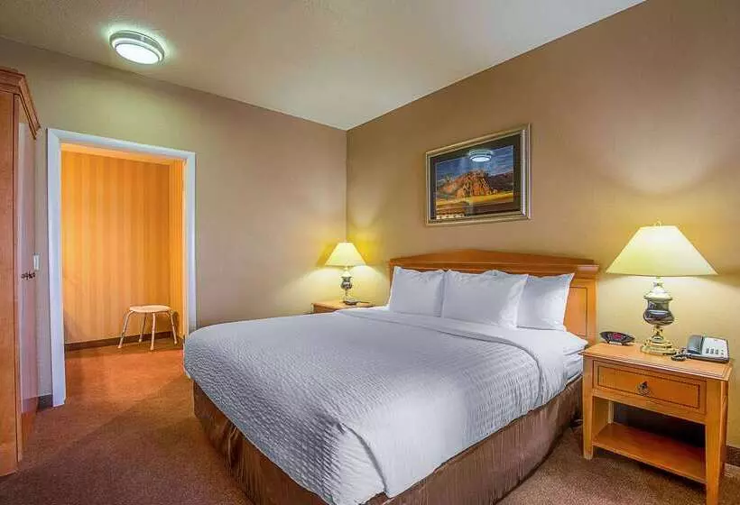 Hotel Clarion Suites St George  Convention Center Area