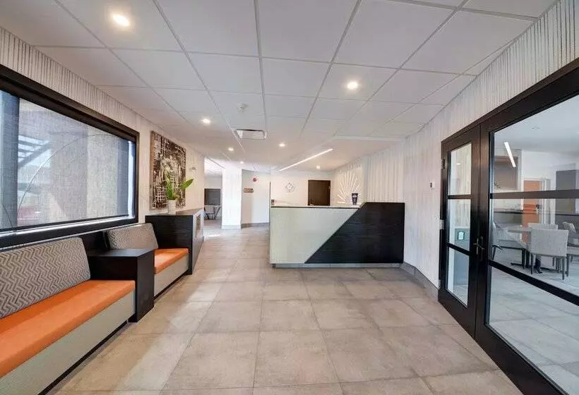 فندق Days Inn By Wyndham Riviereduloup