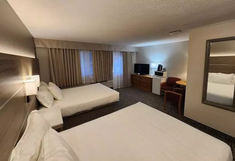 Отель Days Inn By Wyndham Penticton Conference Centre