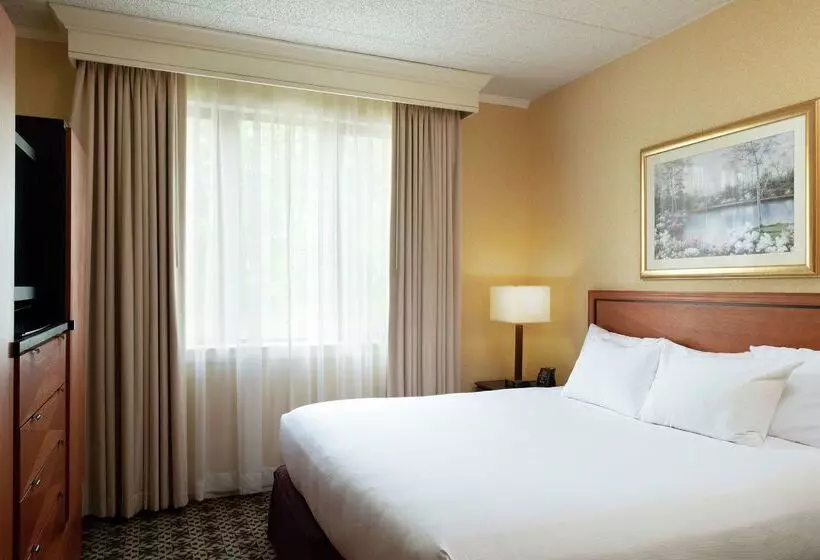 Doubletree Suites By Hilton Hotel Mt. Laurel